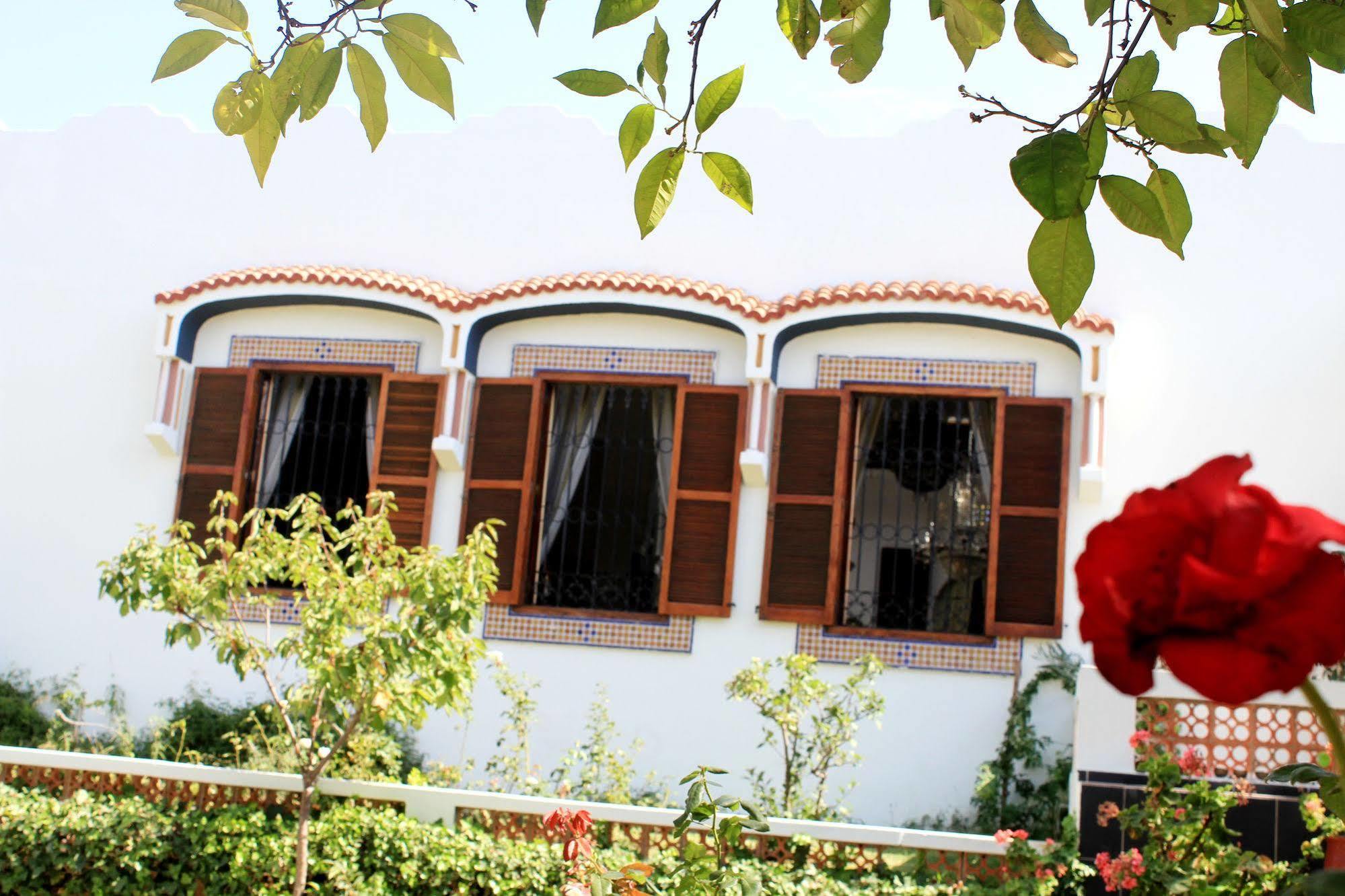 Hotel Riad Dar Achaach Tétouan Exterior foto